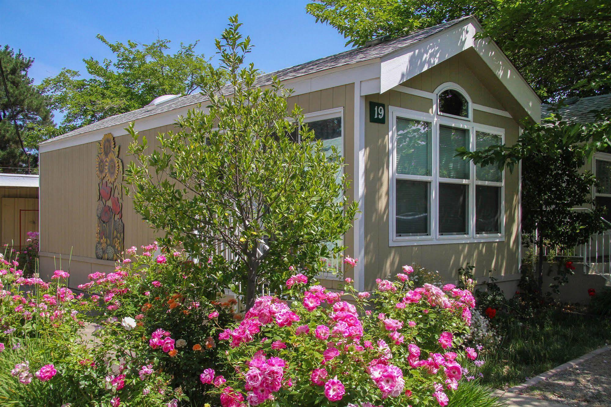 Arden Acres Executive Suites&Cottages Sacramento Exteriör bild