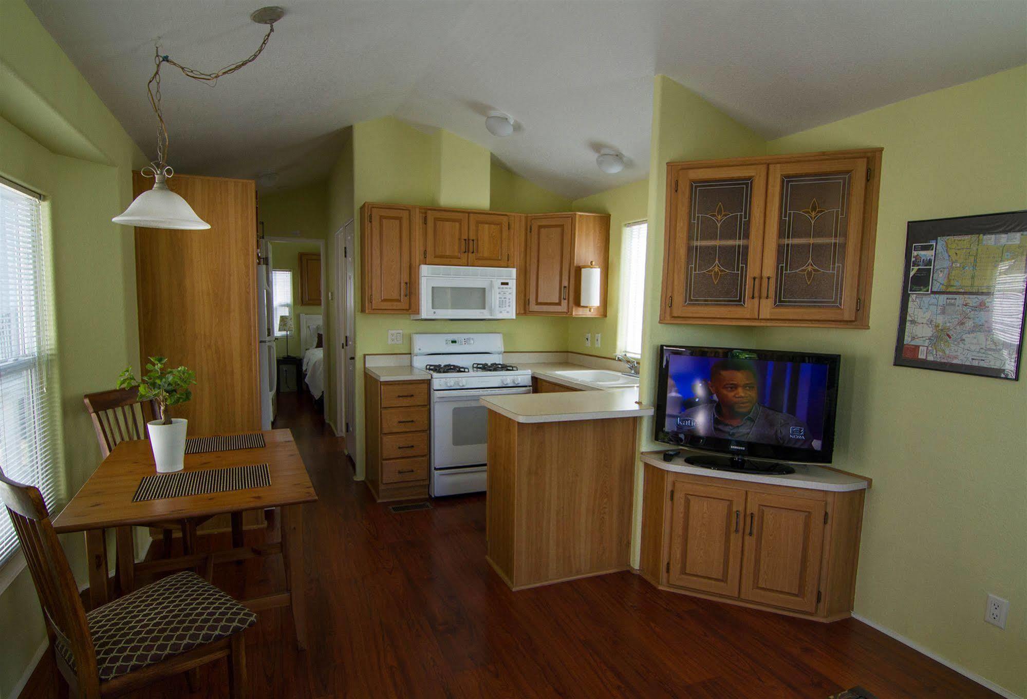 Arden Acres Executive Suites&Cottages Sacramento Exteriör bild