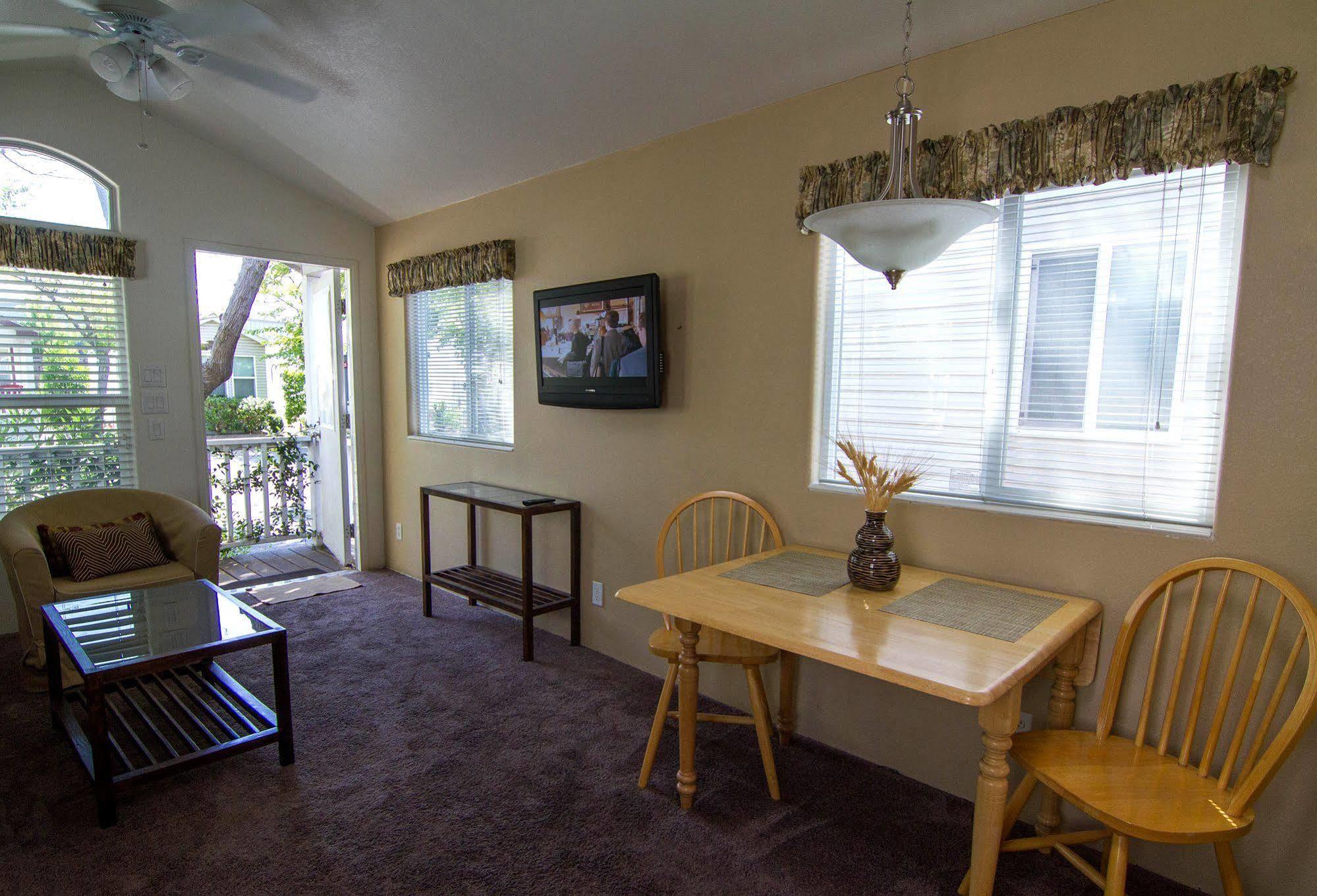 Arden Acres Executive Suites&Cottages Sacramento Exteriör bild