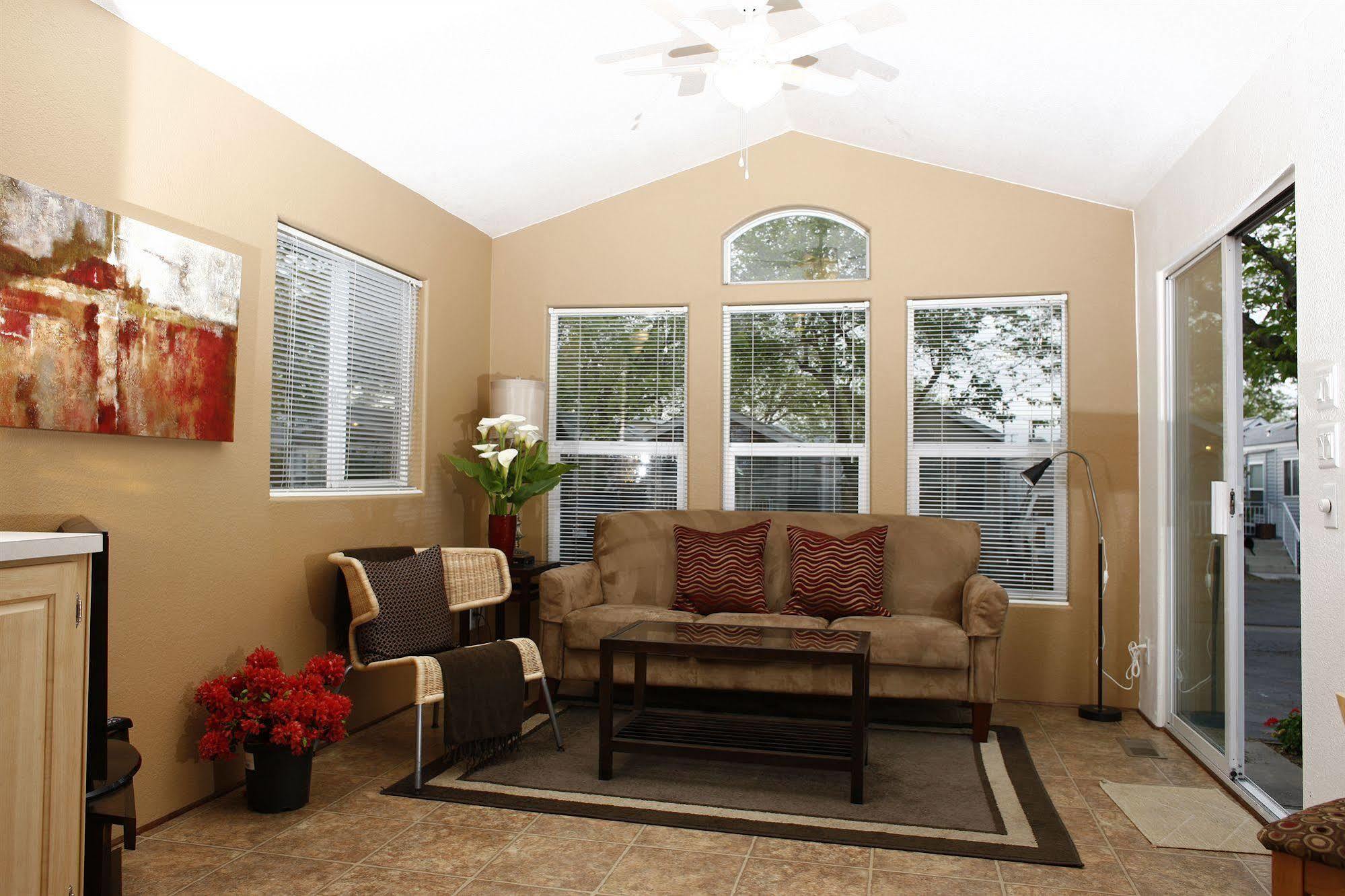 Arden Acres Executive Suites&Cottages Sacramento Exteriör bild