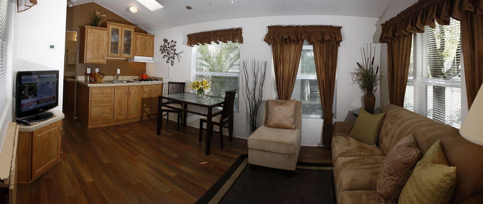 Arden Acres Executive Suites&Cottages Sacramento Exteriör bild
